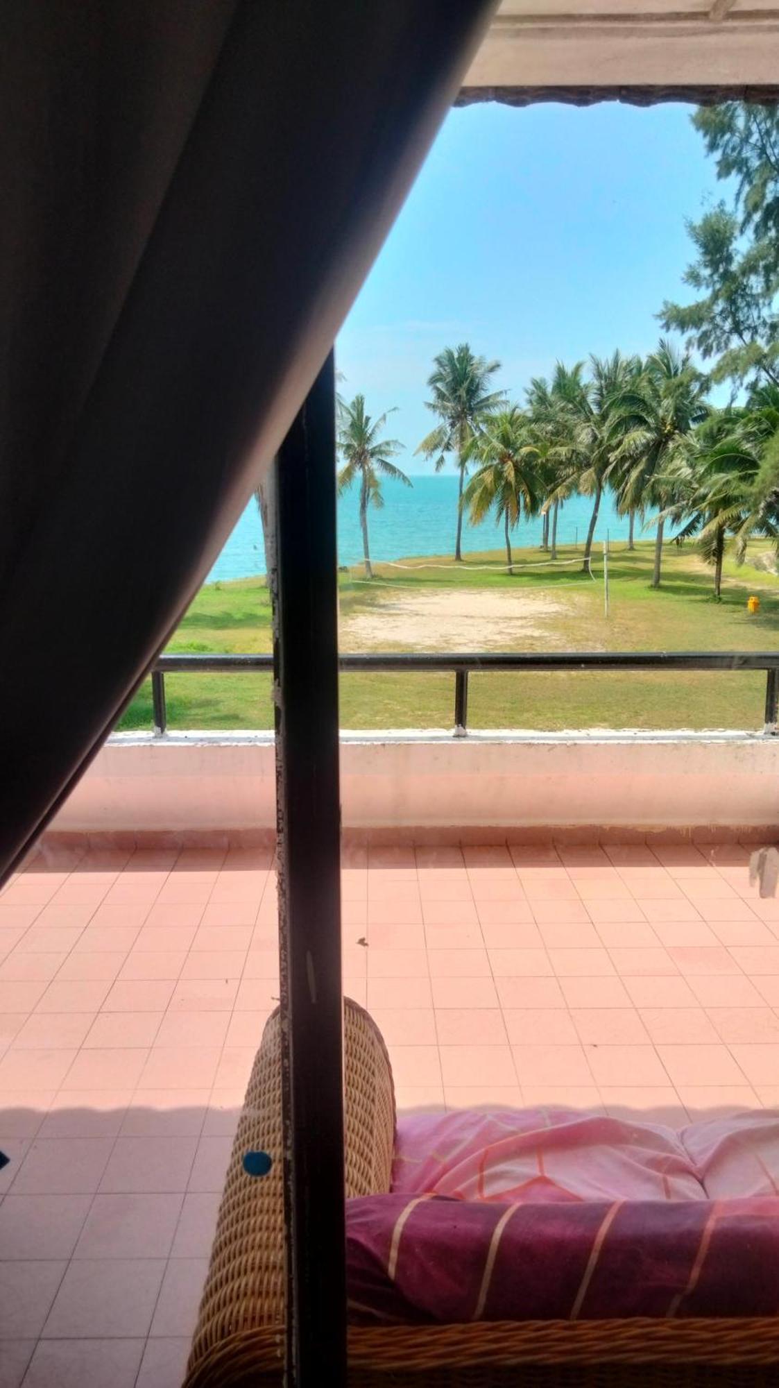 Pd Seaview Corus Paradise Lagoon Port Dickson Exteriér fotografie